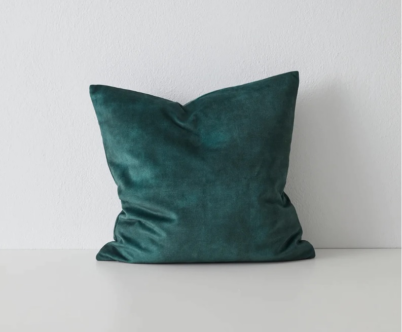 Cushion Ava Emerald 50x50.jpg Cushion Ava Emerald Poly 50x50