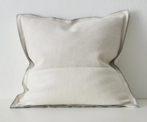 Cushion Riccardo 50x50 Glacier F/In