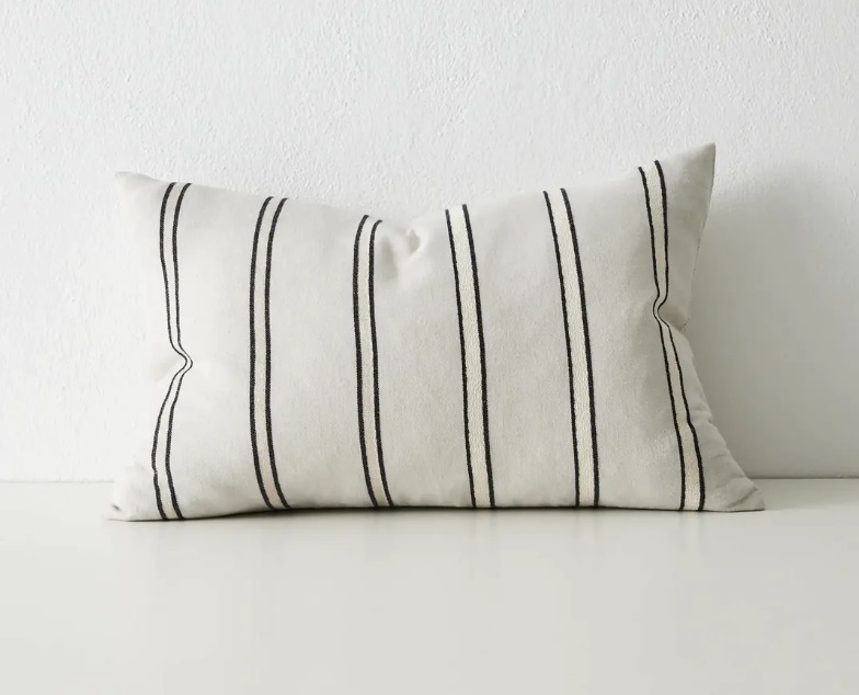 Cushion Vinnie Glacier 40x60.jpg Cushion Vinnie Glacier F/Inner 40x60